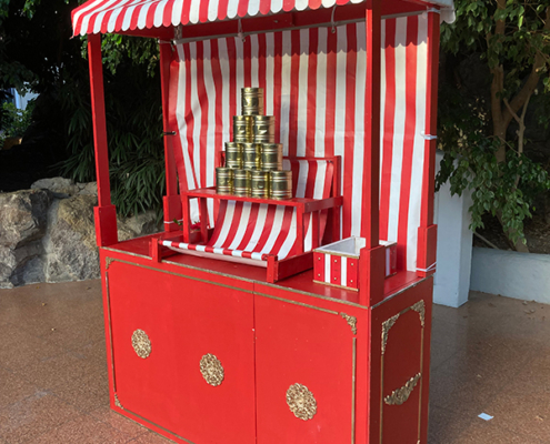 dosenwerfen-mieten-jahrmarktspiel-5 Dosenwurfstand mieten