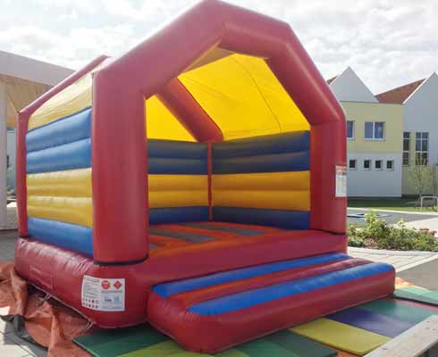 huepfburg_klassik_1 Hüpfburg Klassik mieten