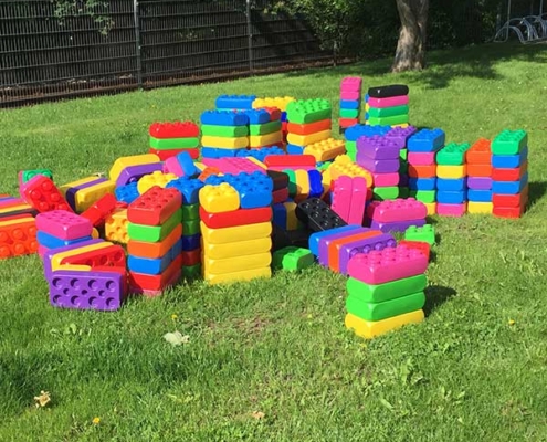 Riesenbausteine mieten