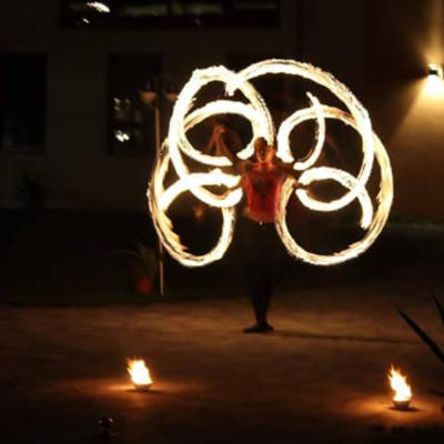 Feuershow Künstlerin Guggi