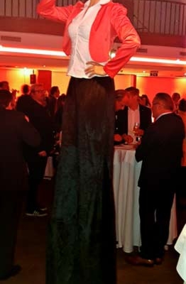 Stelzenkünstler buchen