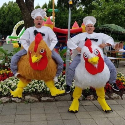 Walking Act verrücktes Huhn mit Koch