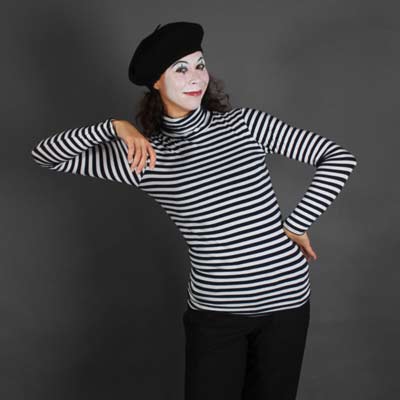 Pantomime Walking Act