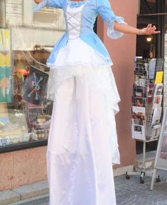 Stelzenkünstler buchen